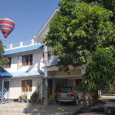 Munnar Blue Mist Bed & Breakfast Exterior photo