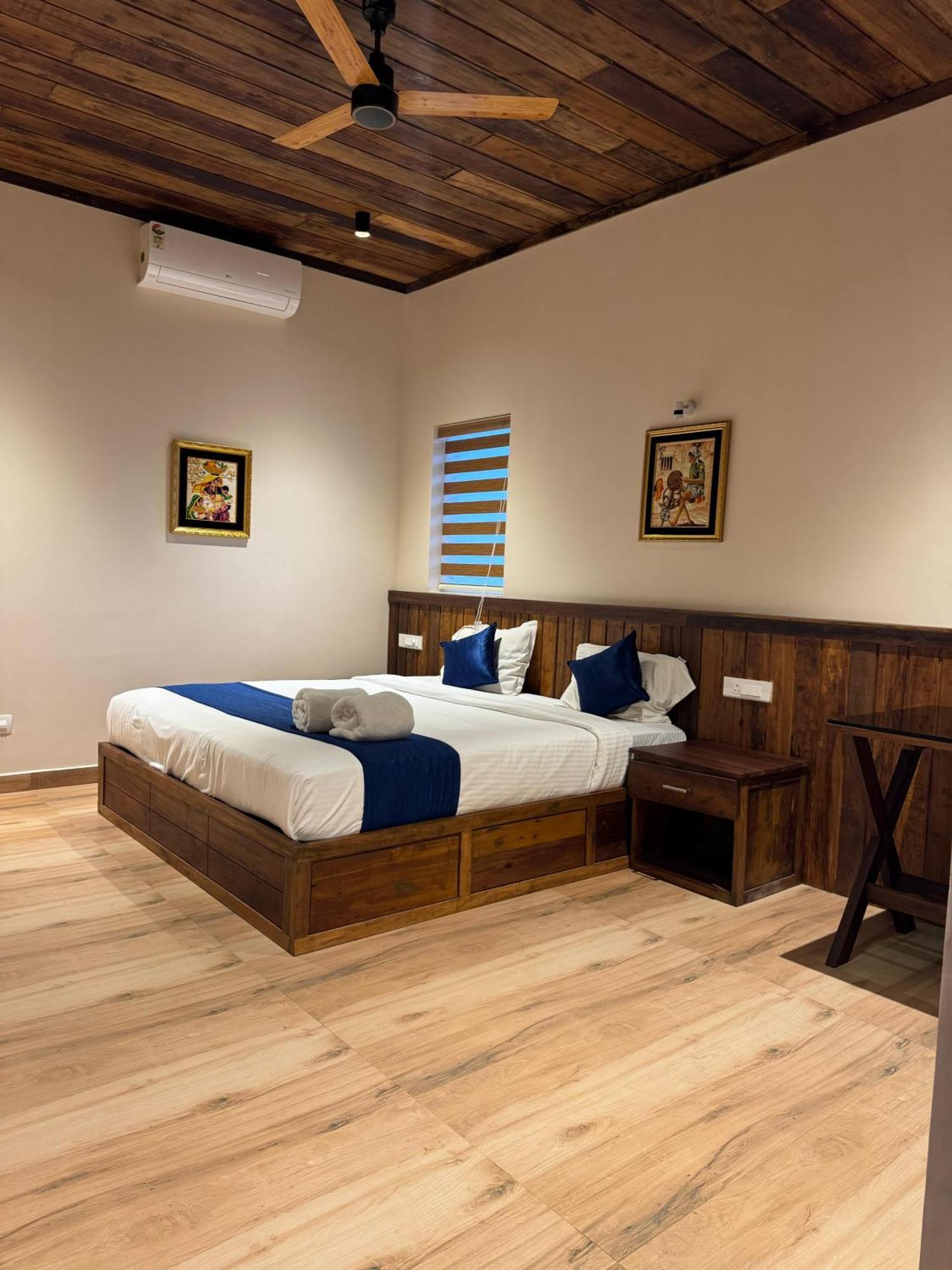 Munnar Blue Mist Bed & Breakfast Exterior photo