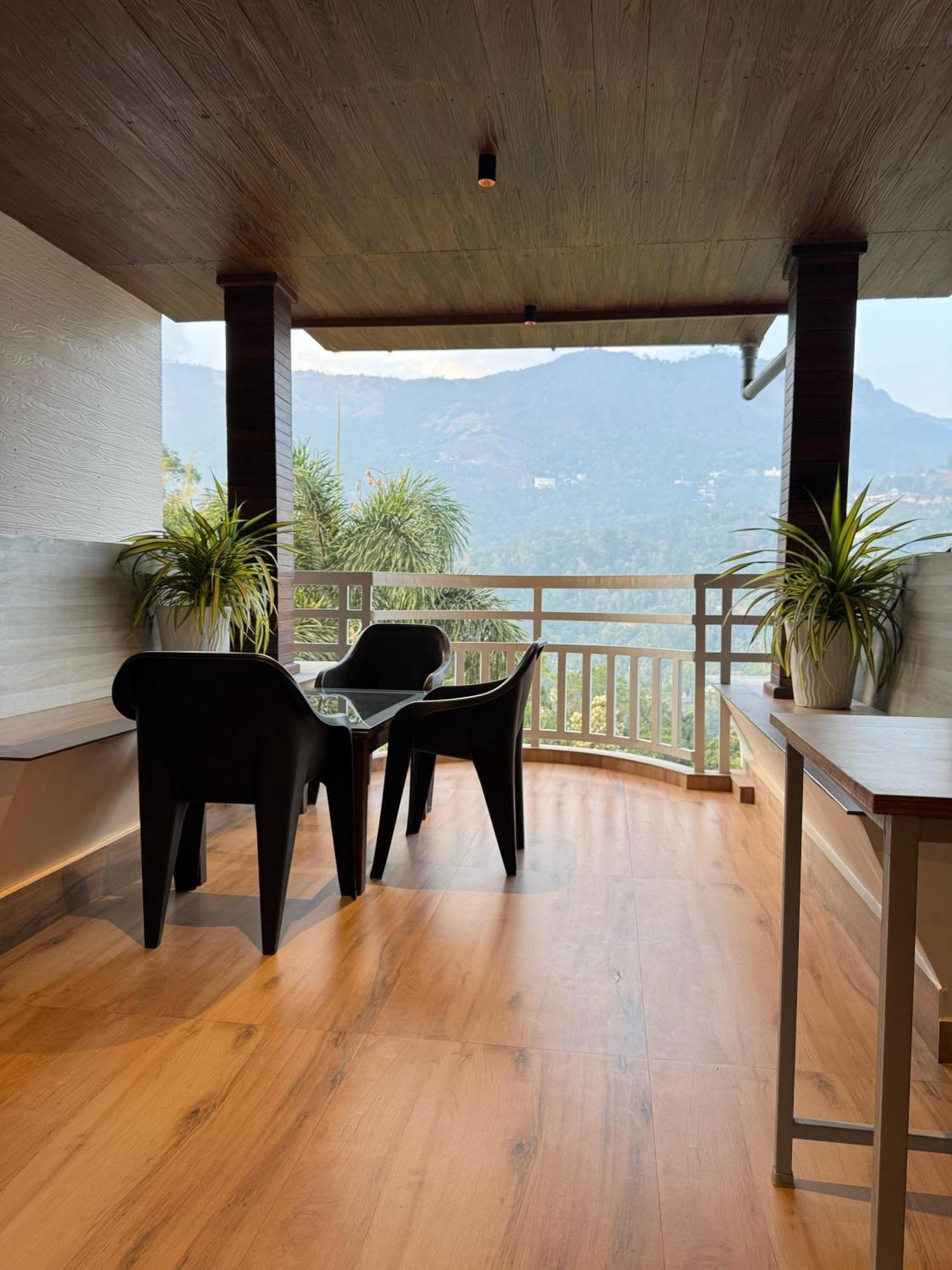 Munnar Blue Mist Bed & Breakfast Exterior photo