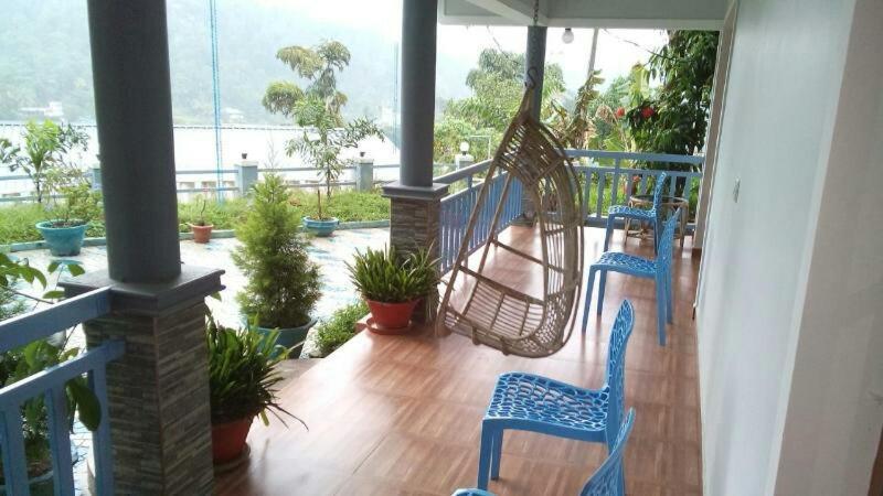 Munnar Blue Mist Bed & Breakfast Exterior photo